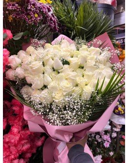 61 Adet Beyaz Gül Buketi