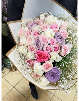 İthal Renkli Güller Buketi