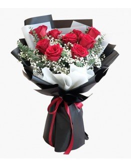 9 Adet Kırmızı Gül