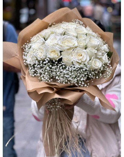 33'lü Beyaz Gül Buketi