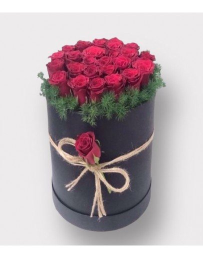 Kutuda 25 Adet Kırmızı Güller