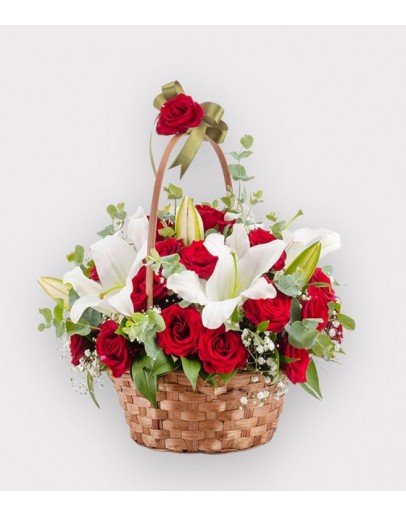 Kırmızı Gül Sepeti ve Lilyumlar