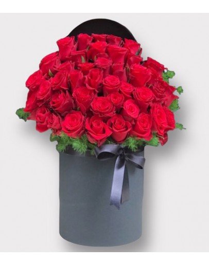 Siyah Kutusunda 41 Adet Kırmızı Gül